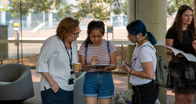 Gateway students with a UNSW staff member