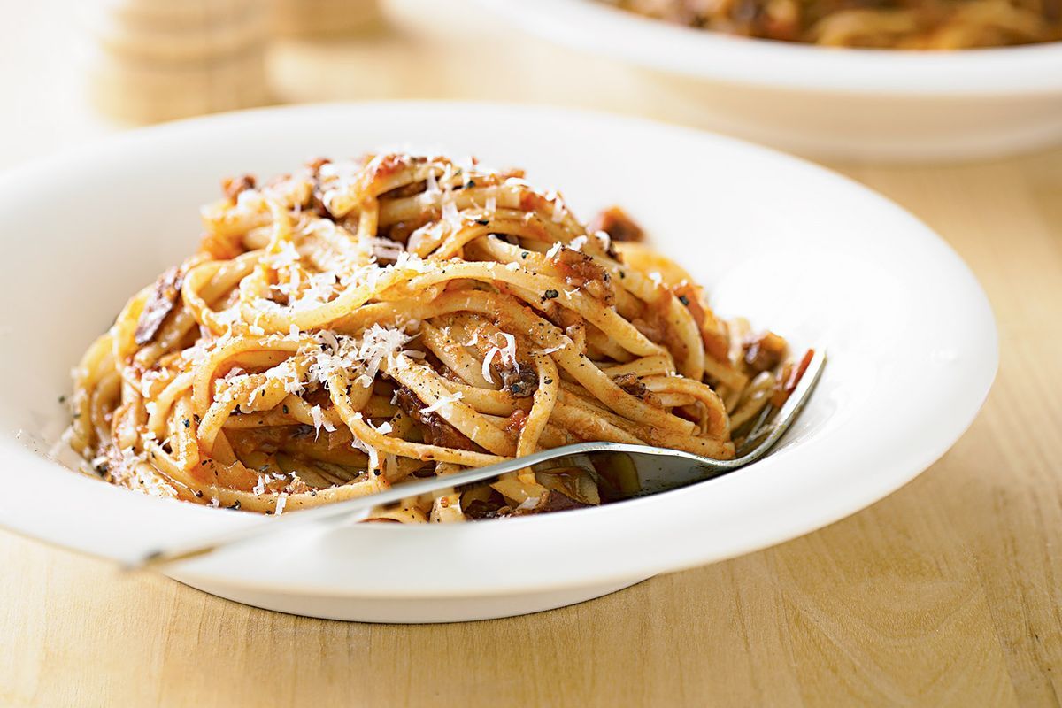 Bowl of linguine pasta with fork