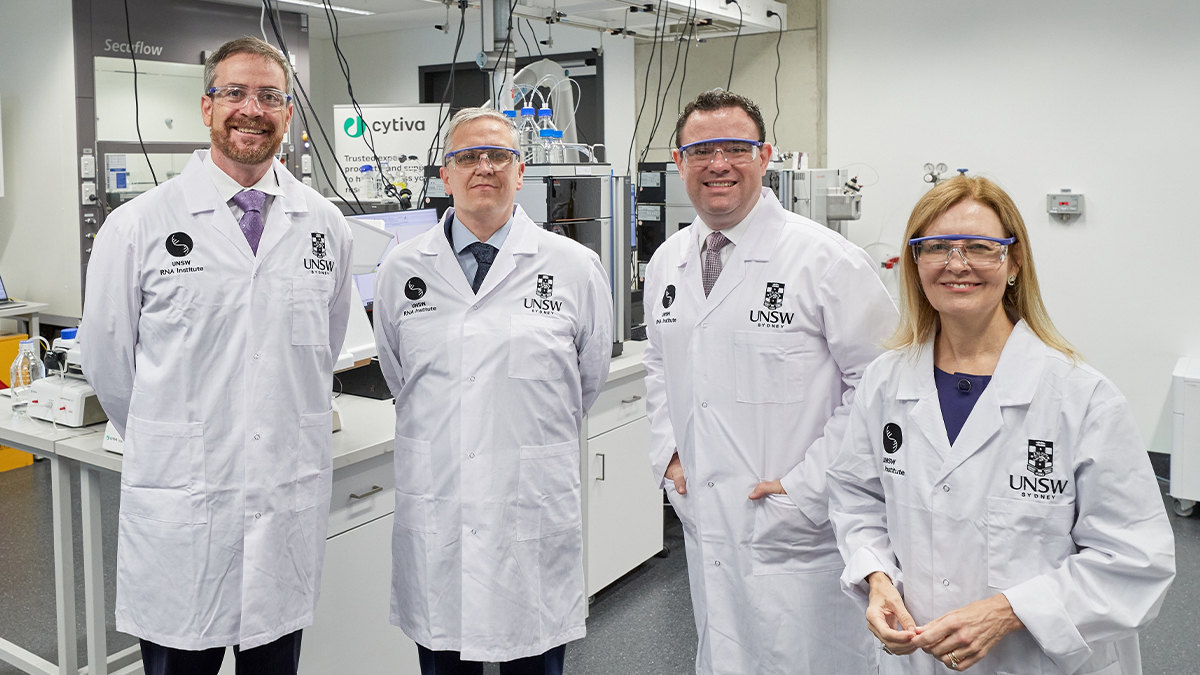 UNSW Vice-Chancellor and President, Professor Attila Brungs, UNSW RNA Institute director Pall Thordarson, NSW Minister for Enterprise, Investment and Trade Stuart Ayres and NSW MP Gabrielle Upton tour the labs