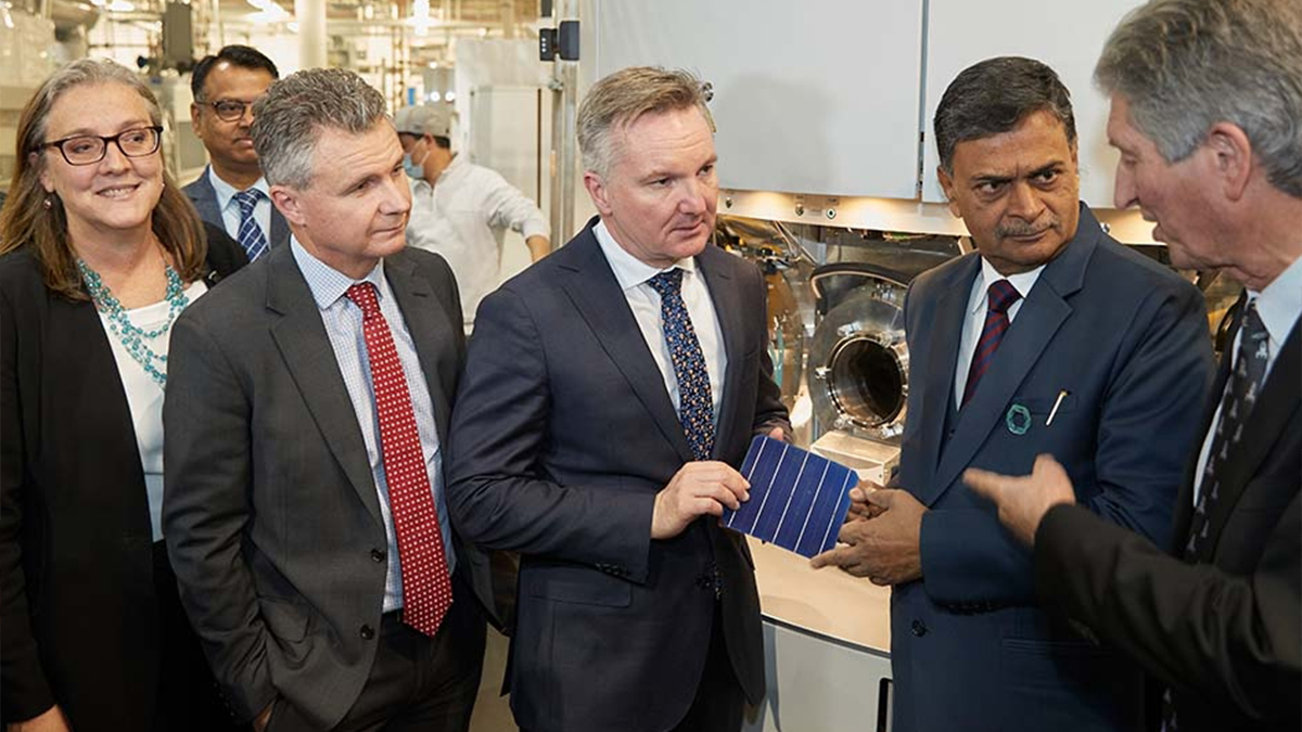 Energy ministers visit UNSW's world-class solar energy research facility