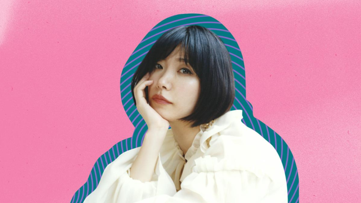 A portrait photograph of Mieko Kawakami on a pink background.