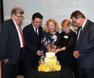 cake cutting 