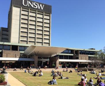 Students on UNSW Library Lawn