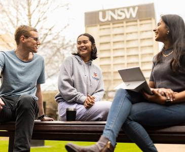Students sitting by Library Lawn at UNSW