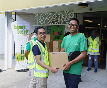 ISOC students with food hampers