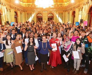 Lord Mayor welcomes international students back to Sydney