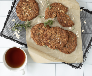 Anzac bikkies and a cuppa