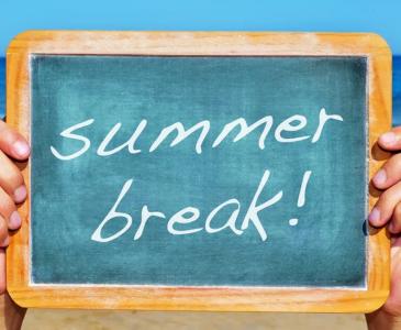 Summer break sign