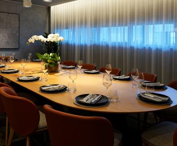 The Lounge private dining room