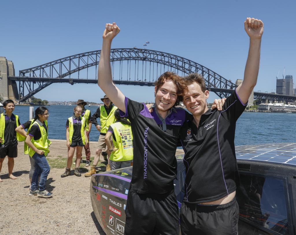 Sunswift in front of Sydney Harbour Bridge